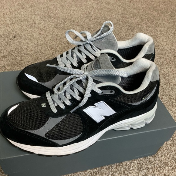 New Balance 2002r Gore-tex size 9 - Picture 4 of 8